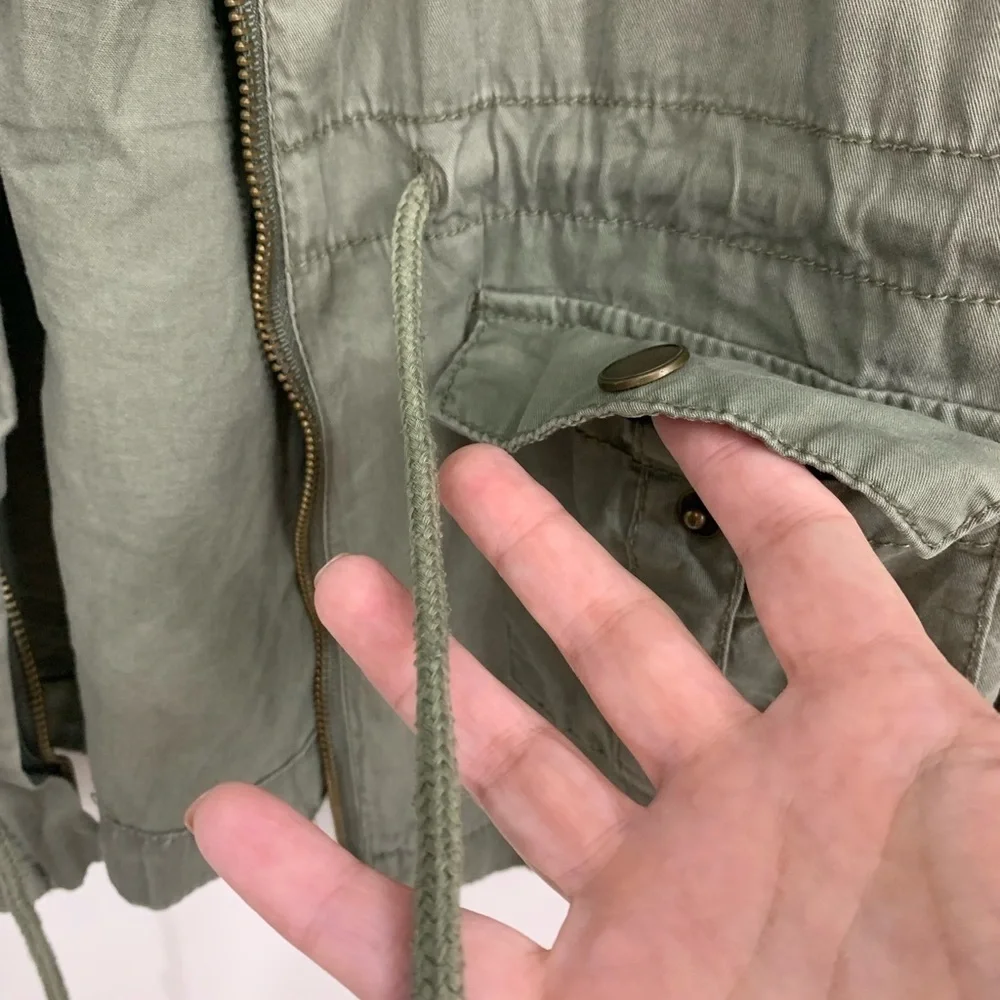 Y2K Grunge Army Green Shacket by Seventeen Whimsigoth 90’s - Picture 3 of 10